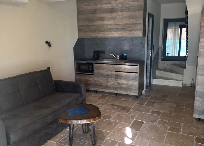 Rcr The Stones Apartamento Flogita